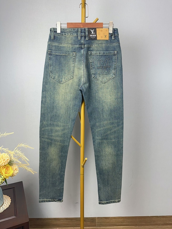 ブランドジーンズ背面デザイン